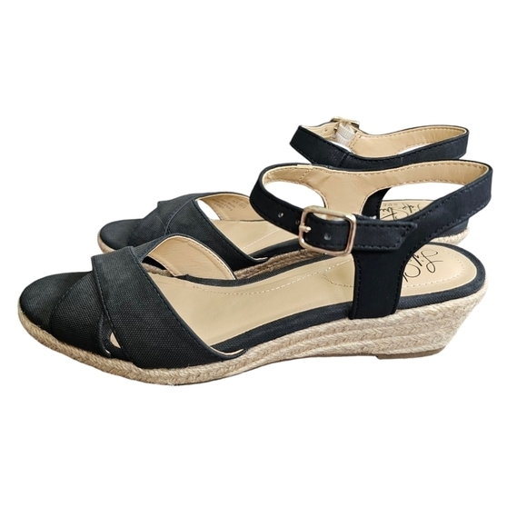 New LifeStride Black Liddy Sandal - Picture 4 of 10